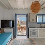 Feriehus Folegandros Enchanting Moniasma Home, Sunset Views Áno Meriá