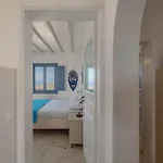 Folegandros Enchanting Moniasma Home, Sunset Views Feriehus *