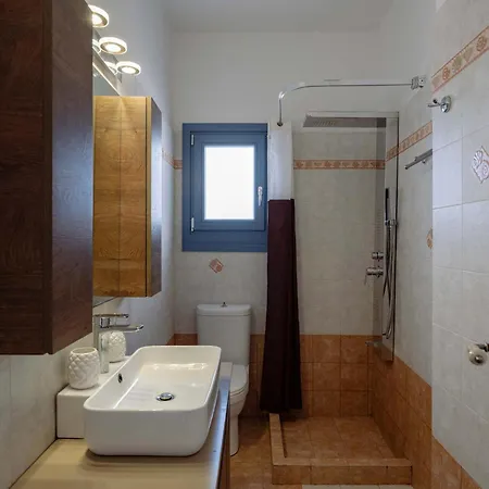 Folegandros Enchanting Moniasma Home, Sunset Views *
