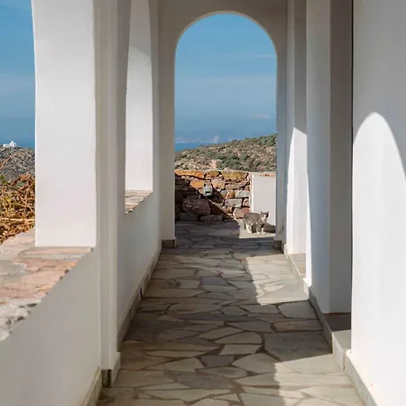 Folegandros Enchanting Moniasma Home, Sunset Views * Áno Meriá
