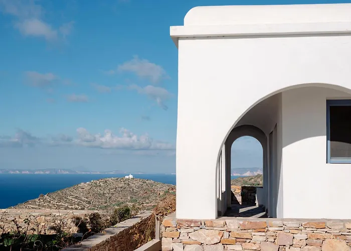 Ferienhaus Folegandros Enchanting Moniasma Home, Sunset Views Áno Meriá