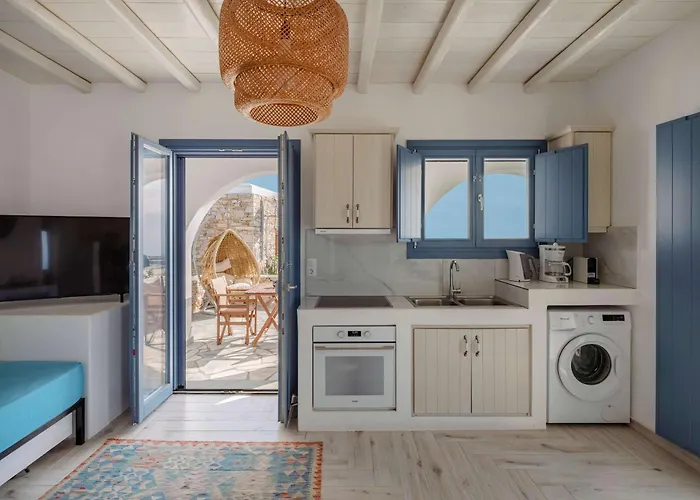 Ferienhaus Folegandros Enchanting Moniasma Home, Sunset Views