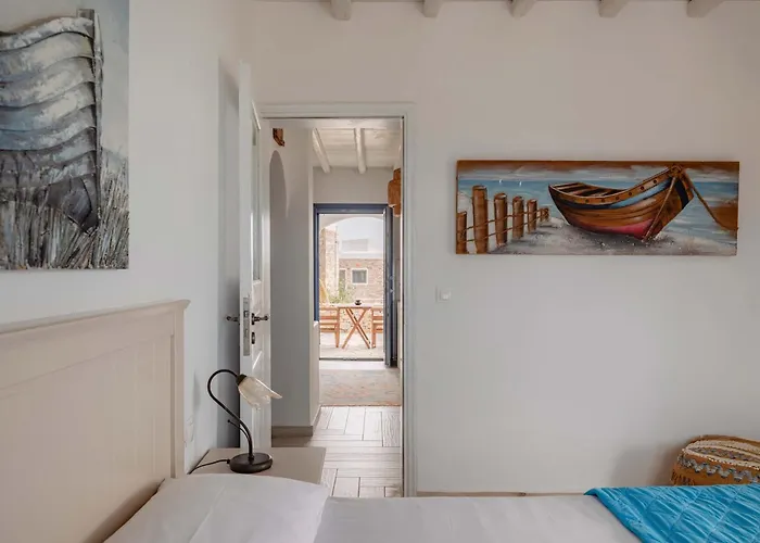 Ferienhaus Folegandros Enchanting Moniasma Home, Sunset Views *