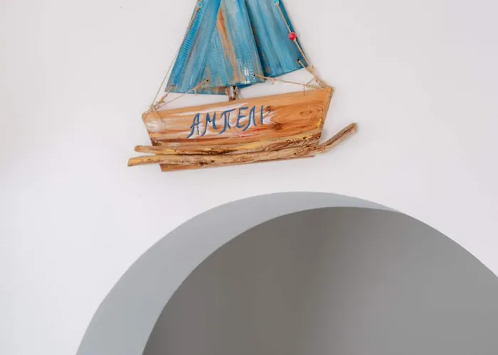 Ferienhaus Folegandros Enchanting Moniasma Home, Sunset Views Áno Meriá