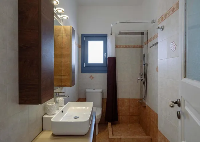 Folegandros Enchanting Moniasma Home, Sunset Views *