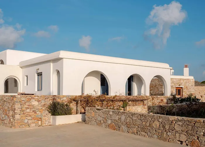 Folegandros Enchanting Moniasma Home, Sunset Views *